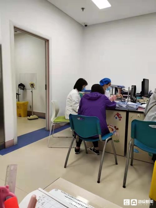 嶗山區(qū)社區(qū)衛(wèi)生服務(wù)中心開(kāi)展愛(ài)心傳遞防治出生缺陷宣傳咨詢活動(dòng)